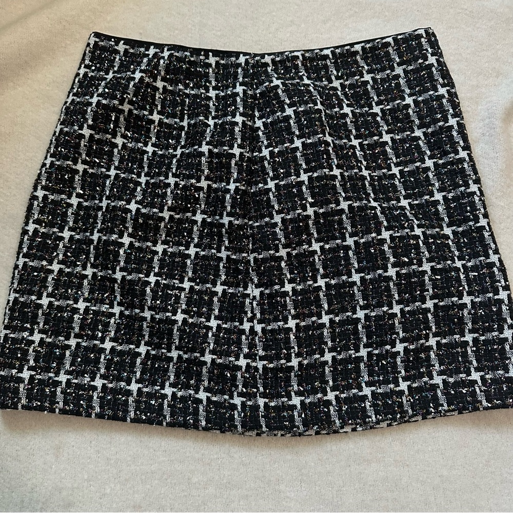 LOFT Black and White Patterned Mini Skirt
